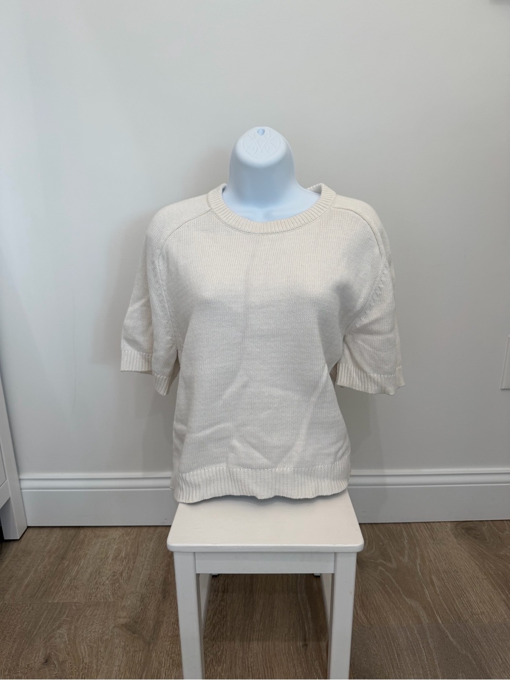 Abercrombie & Fitch Cream Short-Sleeve Knit Pullover Madeline Cree Sweater Tee
